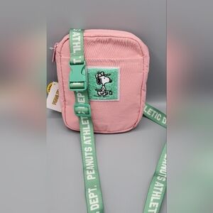 Peanuts Women's Athletic Travel Pouch Crossbody Bag Adjustable Strap Pink/green